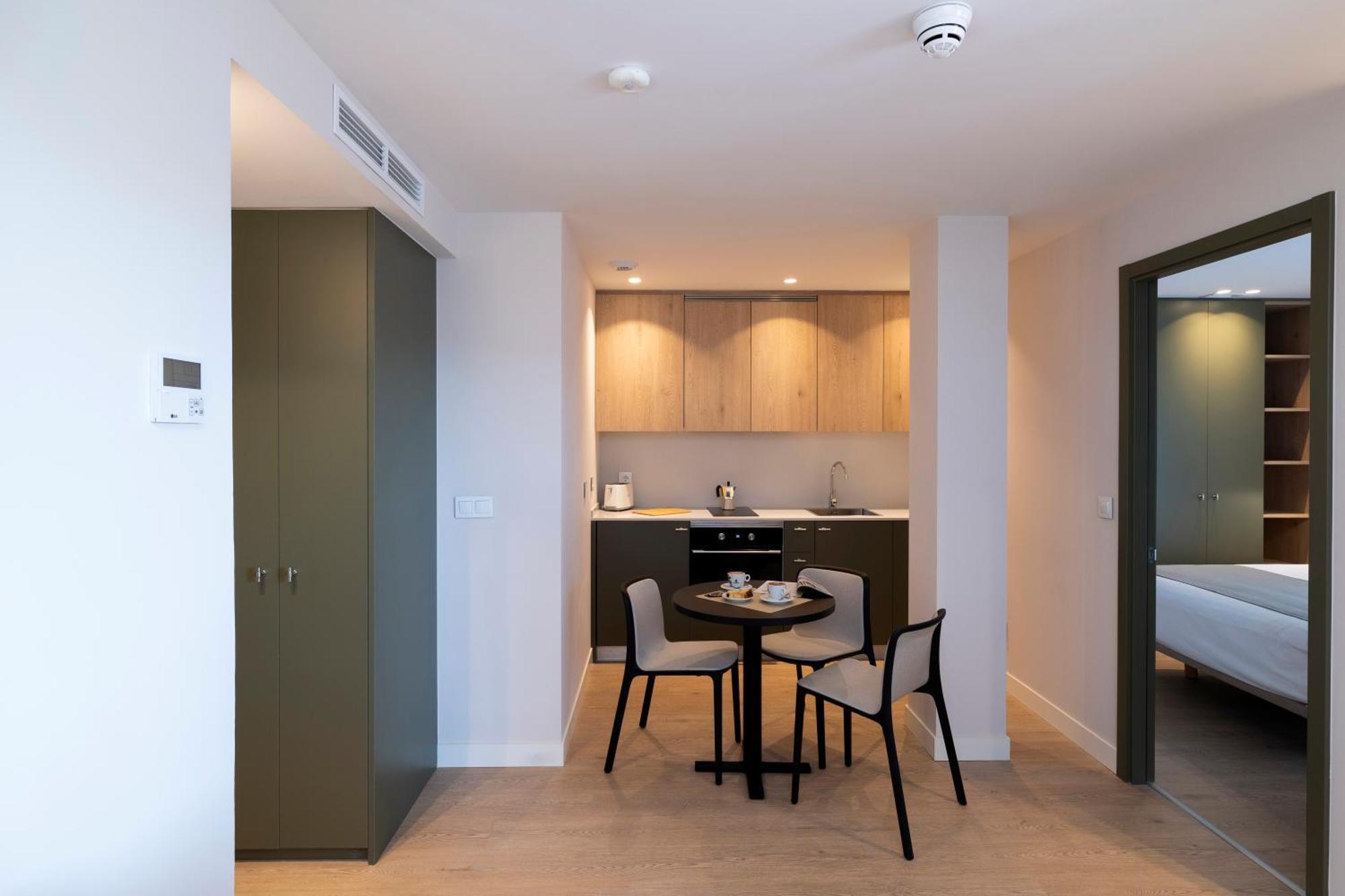 Hotel H4 Cangas 3 Superior Экстерьер фото