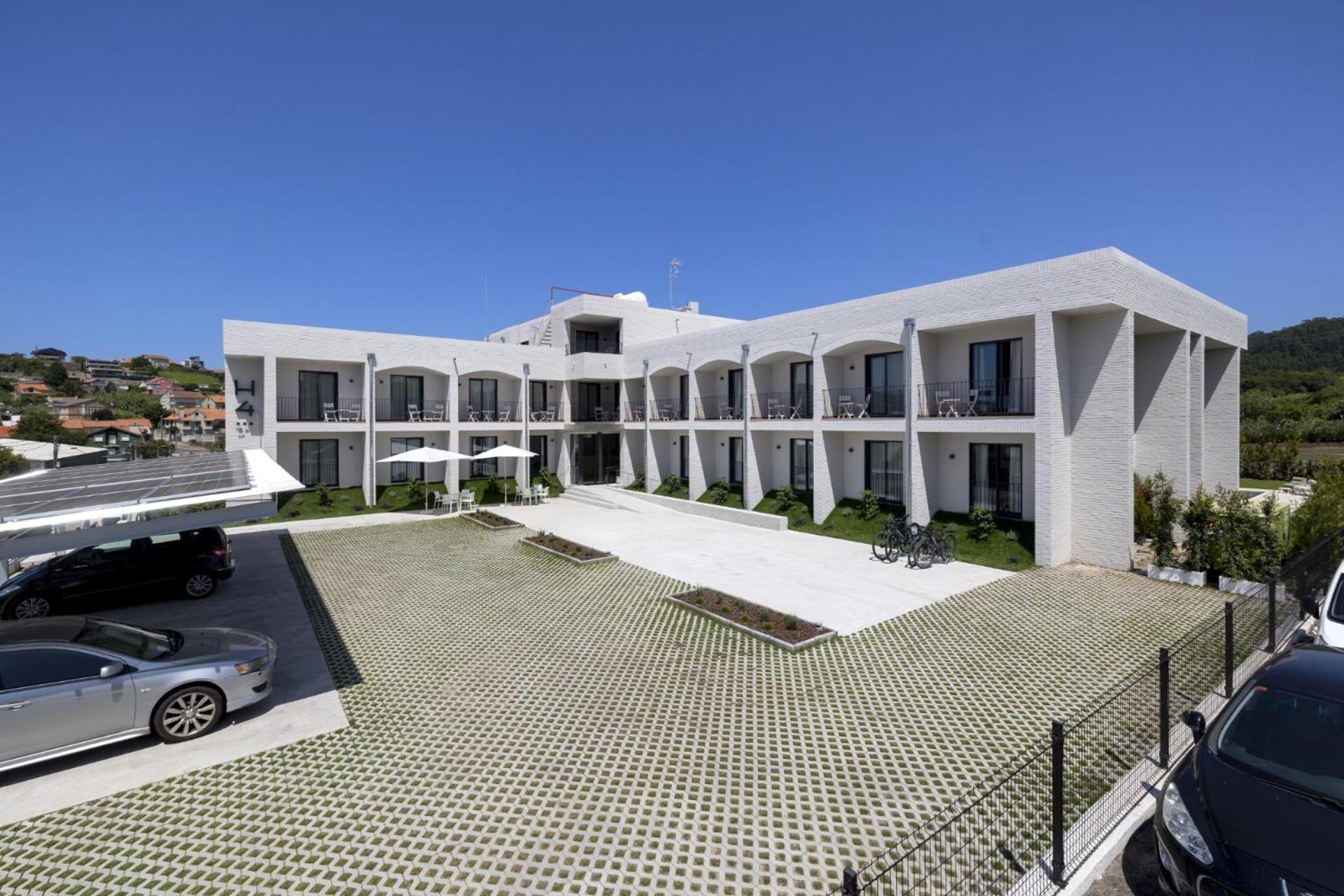 Hotel H4 Cangas 3 Superior Экстерьер фото